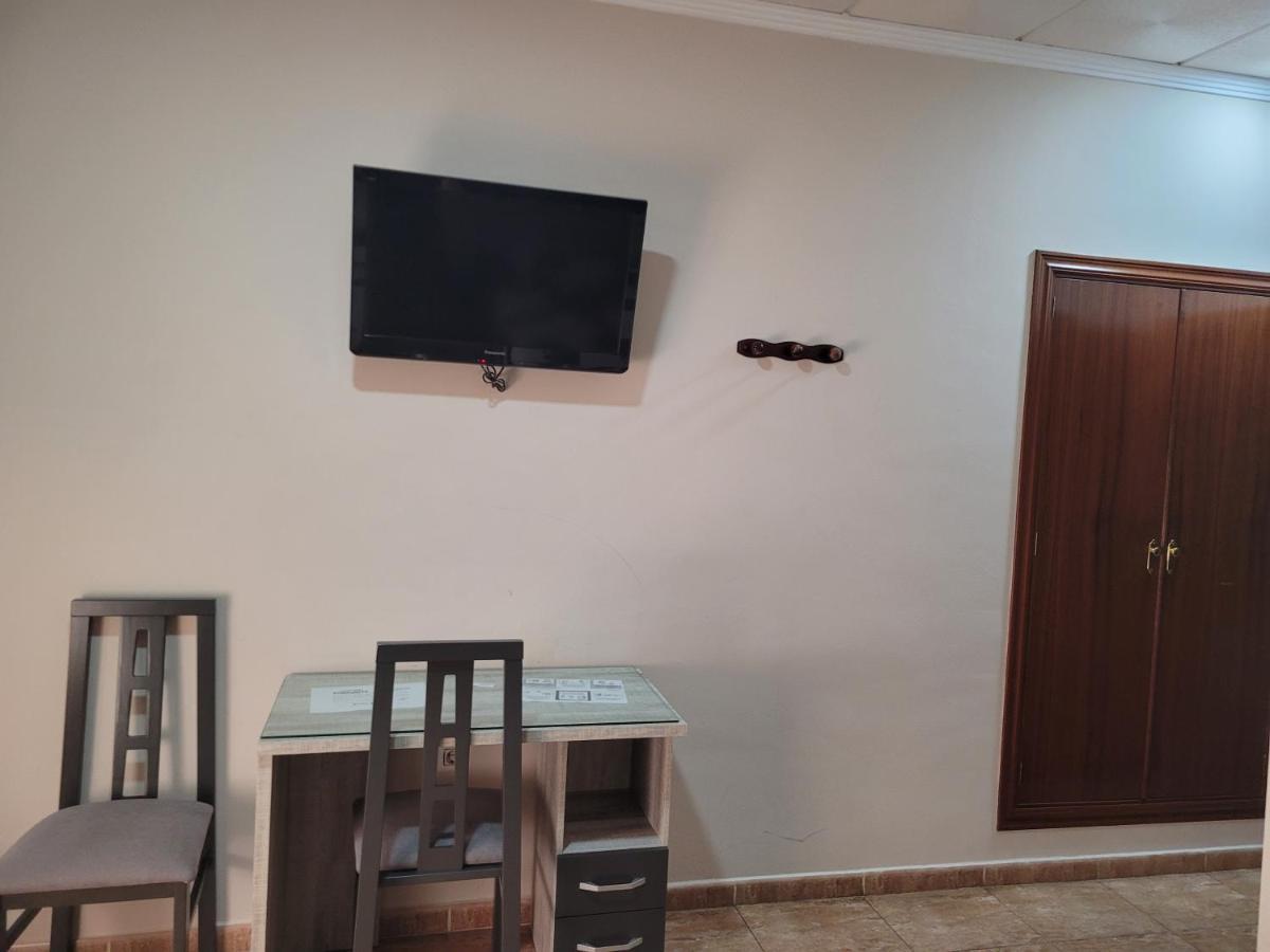 Hostal Restaurante El Paraiso Don Benito Ngoại thất bức ảnh