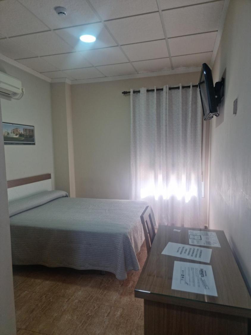 Hostal Restaurante El Paraiso Don Benito Ngoại thất bức ảnh