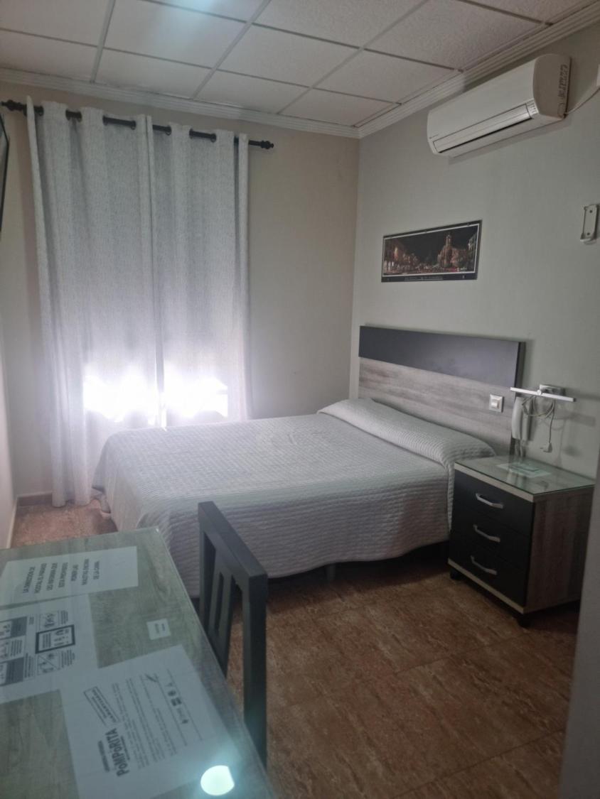 Hostal Restaurante El Paraiso Don Benito Ngoại thất bức ảnh