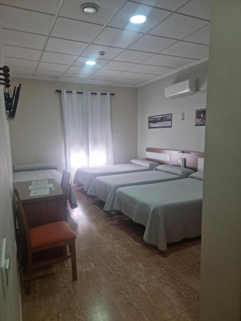 Hostal Restaurante El Paraiso Don Benito Ngoại thất bức ảnh