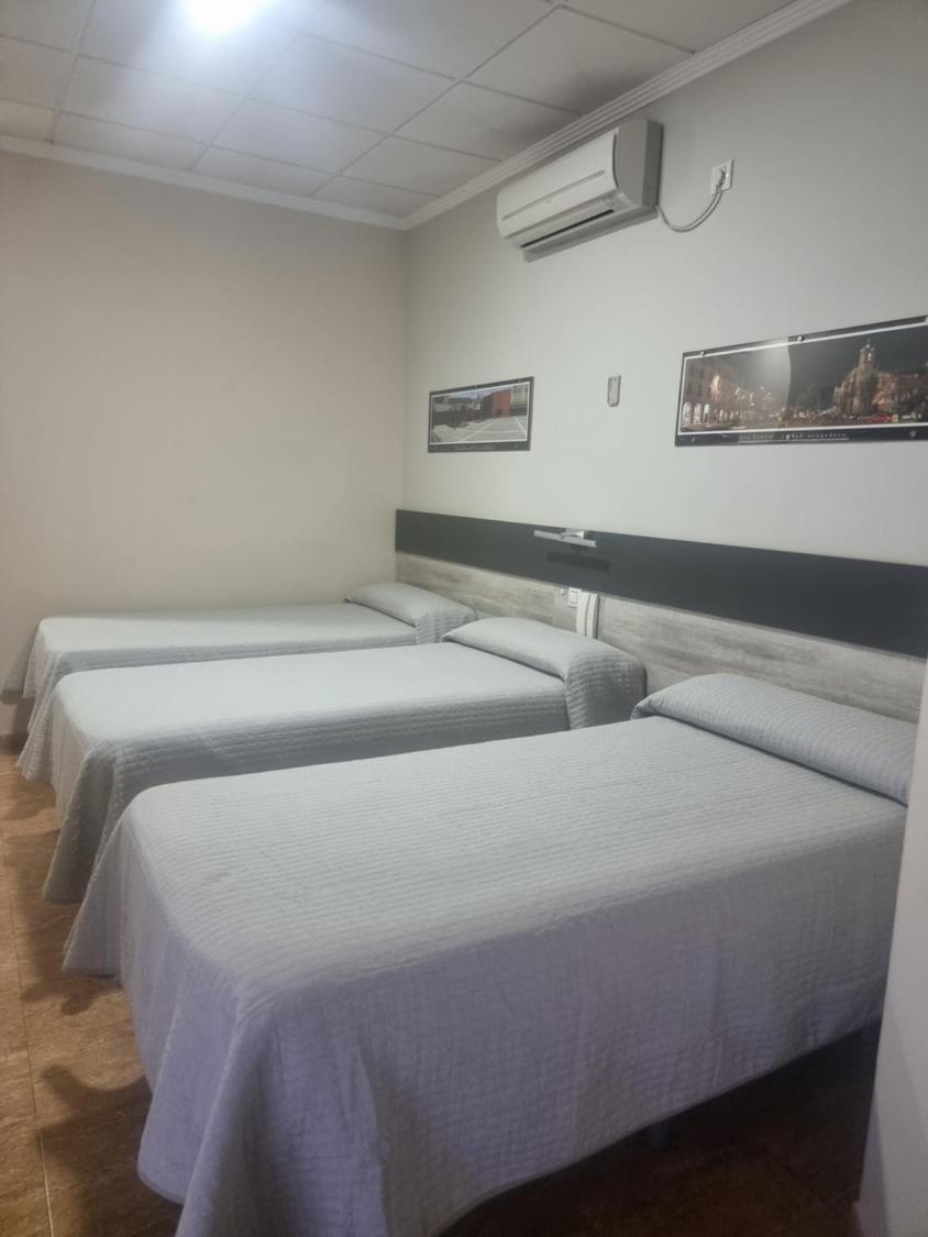 Hostal Restaurante El Paraiso Don Benito Ngoại thất bức ảnh