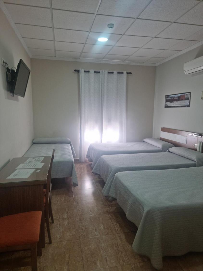 Hostal Restaurante El Paraiso Don Benito Ngoại thất bức ảnh