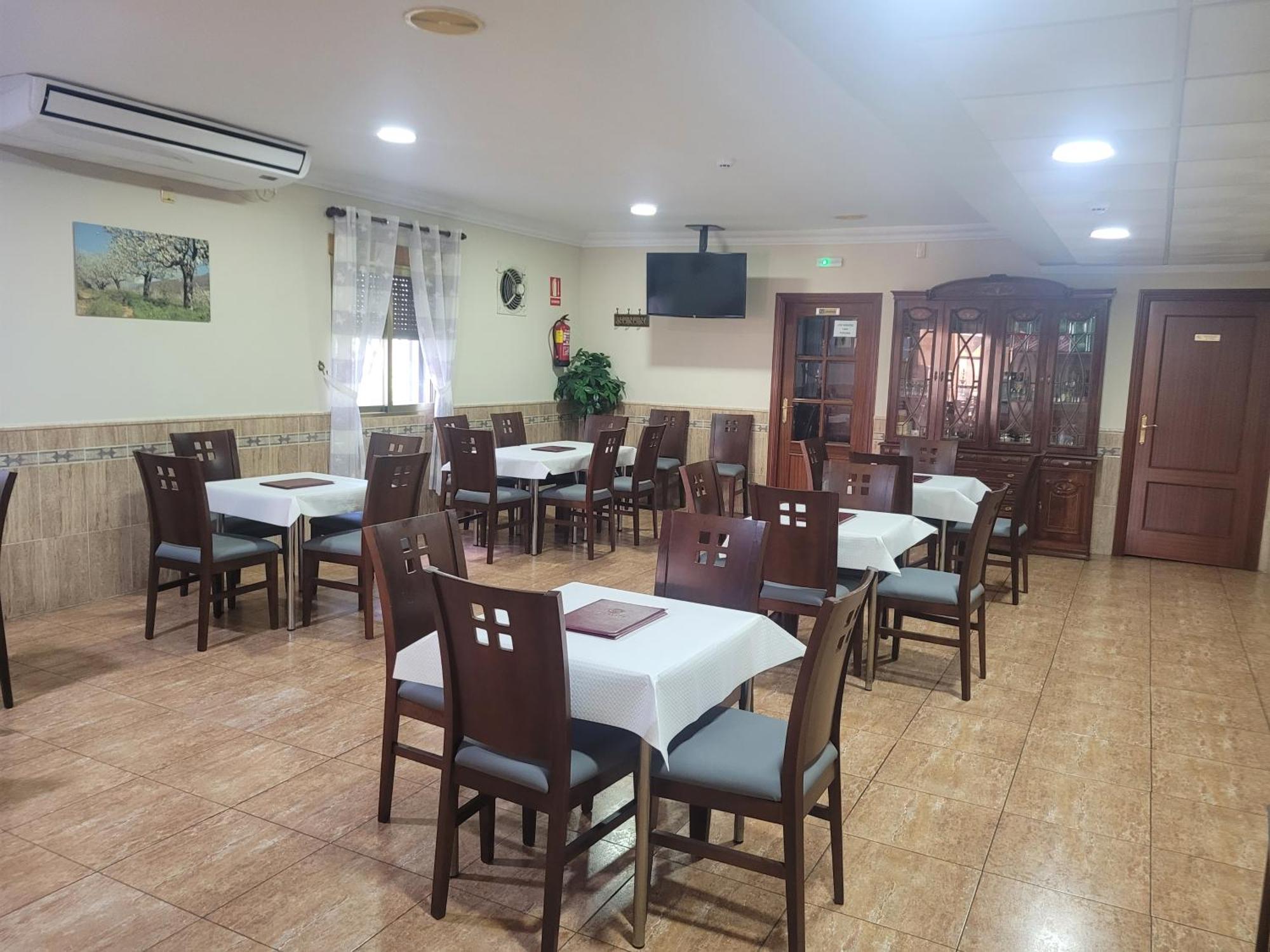 Hostal Restaurante El Paraiso Don Benito Ngoại thất bức ảnh