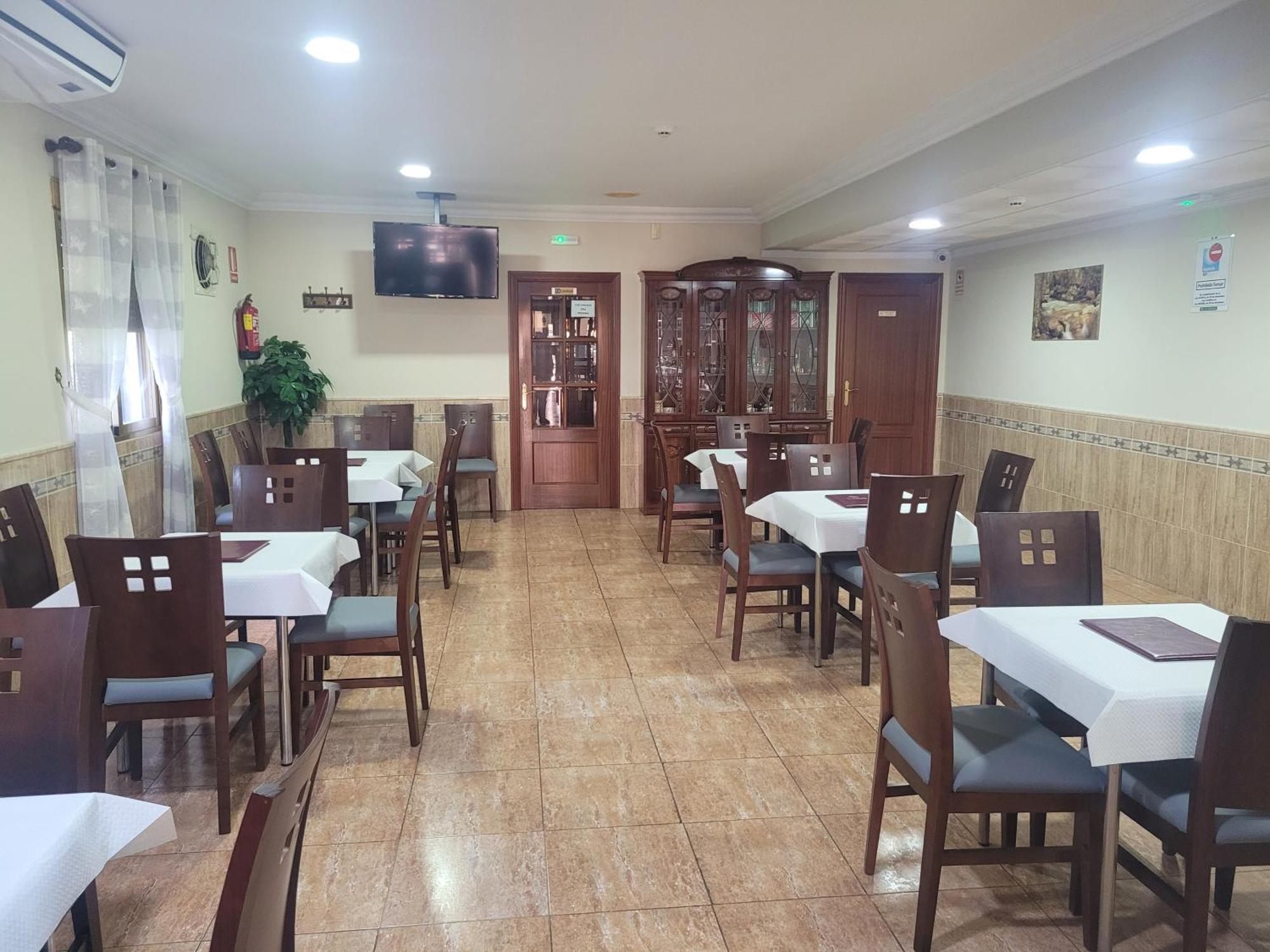 Hostal Restaurante El Paraiso Don Benito Ngoại thất bức ảnh